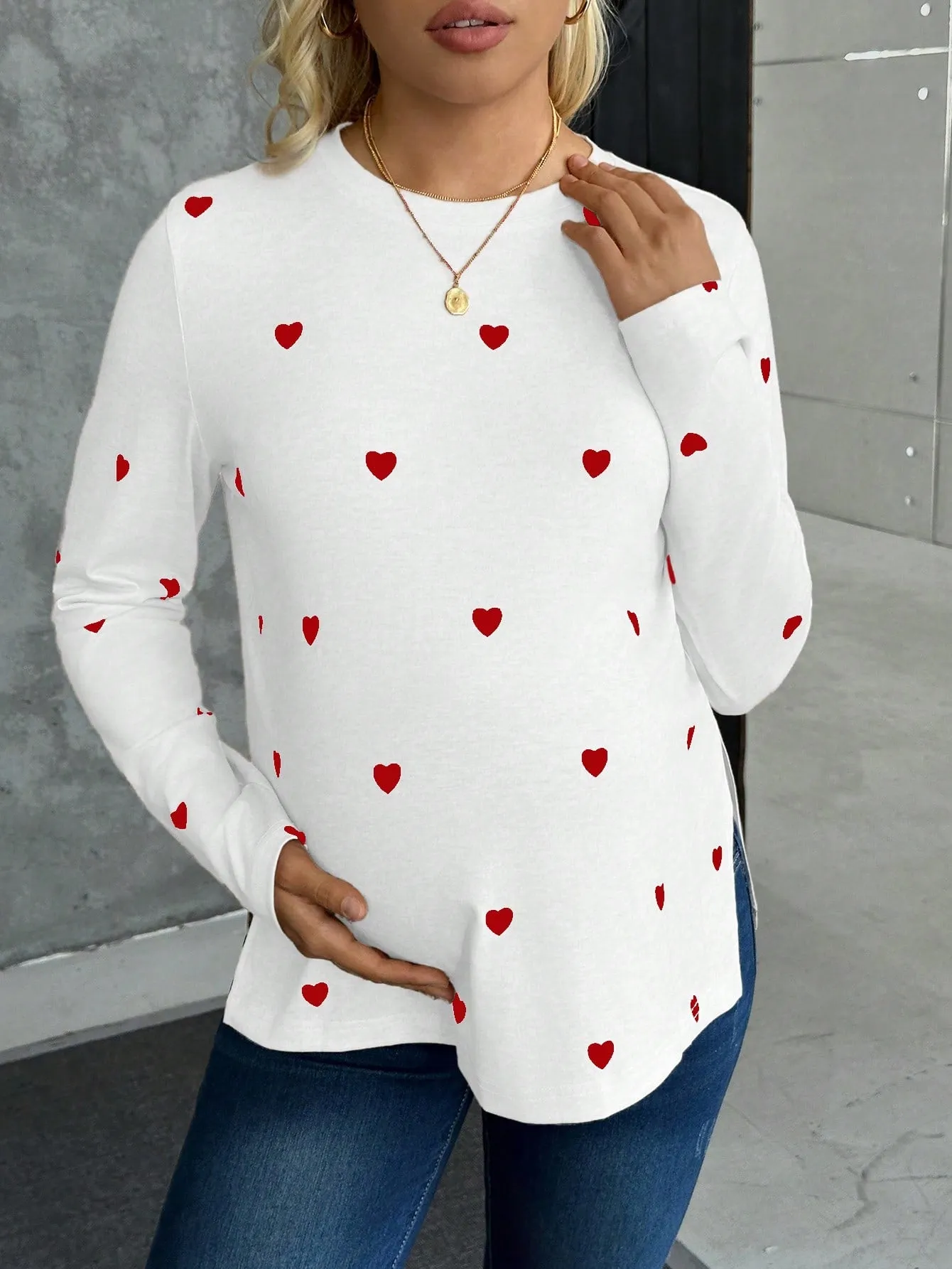 Camiseta Premamá con Abertura Lateral y Corazón