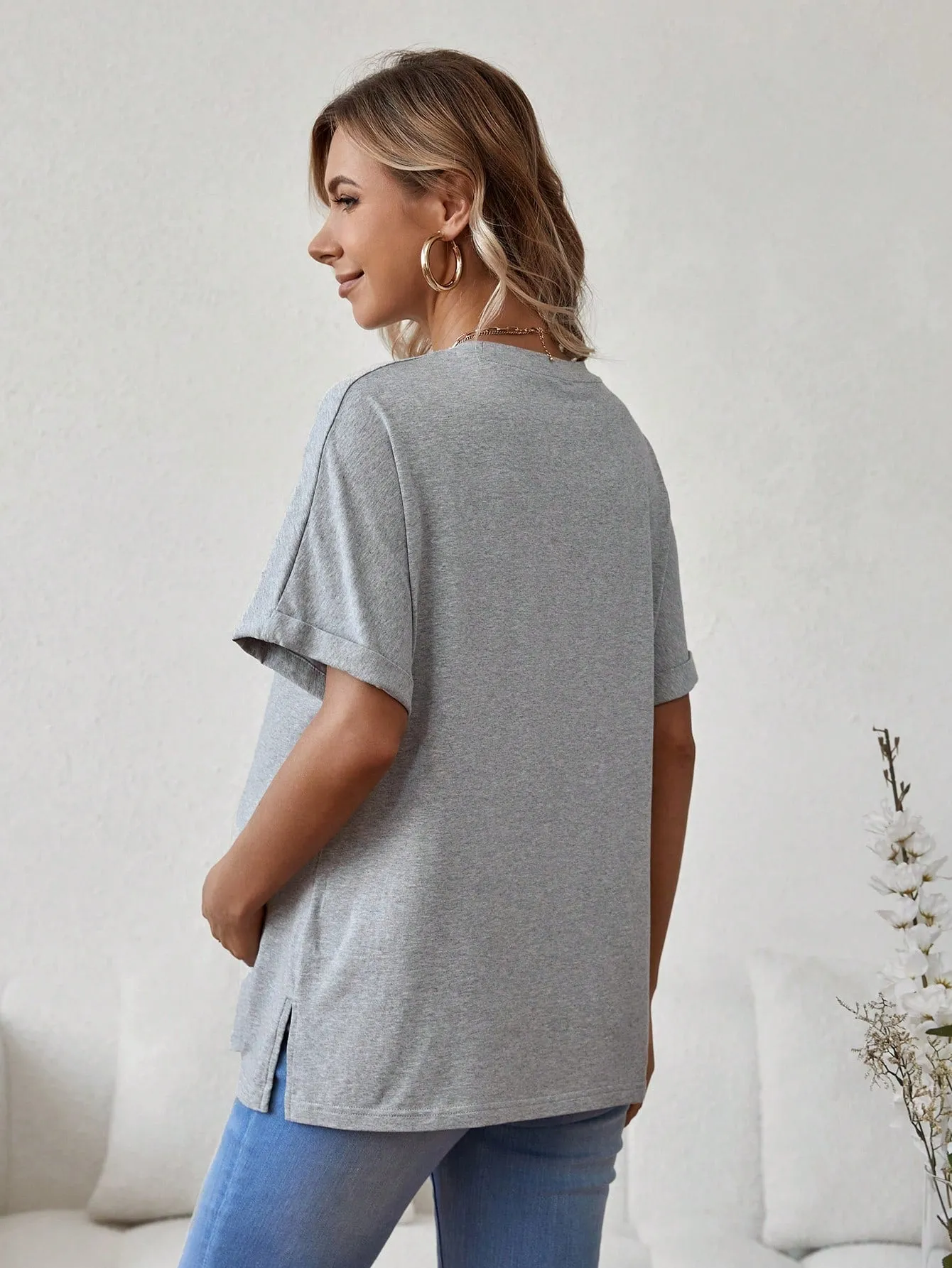 Camiseta Premamá Con Cuello Redondo y Corte Holgado