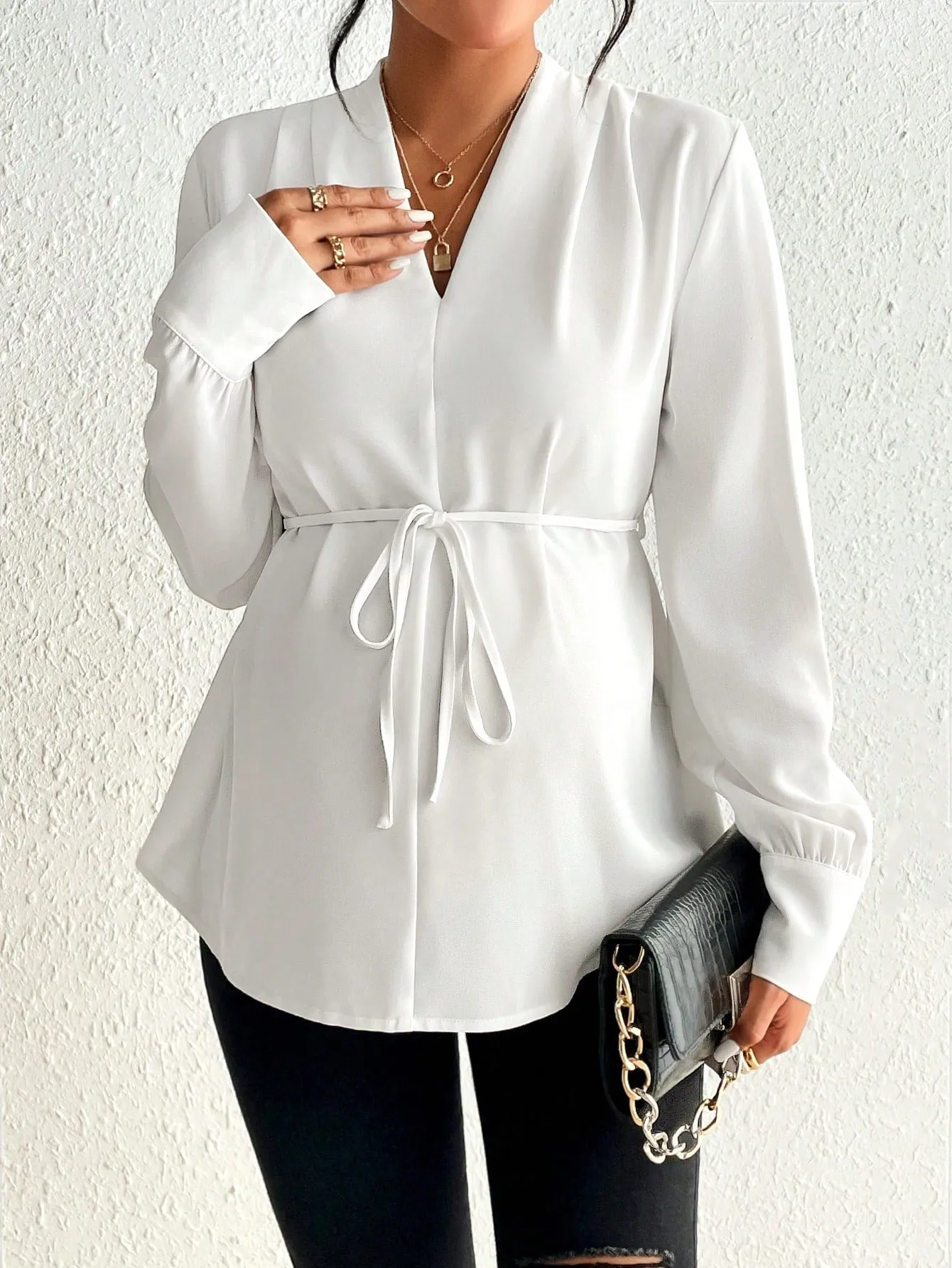 Cherry Vibes Blusa de manga larga con cuello en V para maternidad