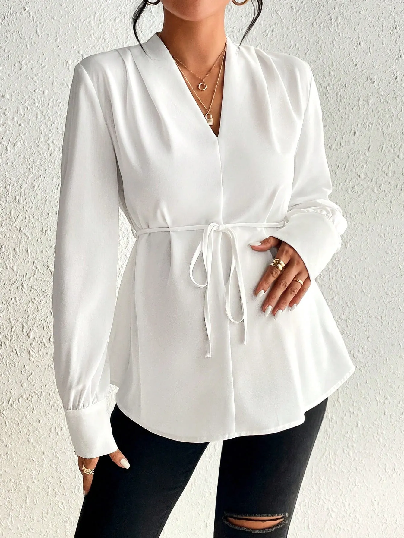 Cherry Vibes Blusa de manga larga con cuello en V para maternidad