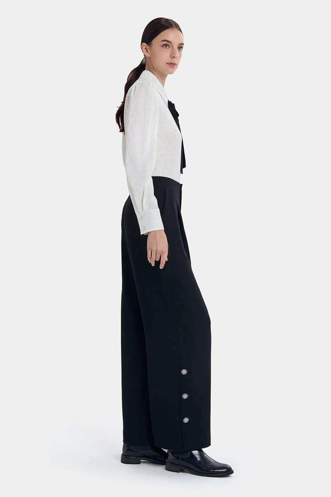 CHIC BLACK RIBBON TIE SHIRT