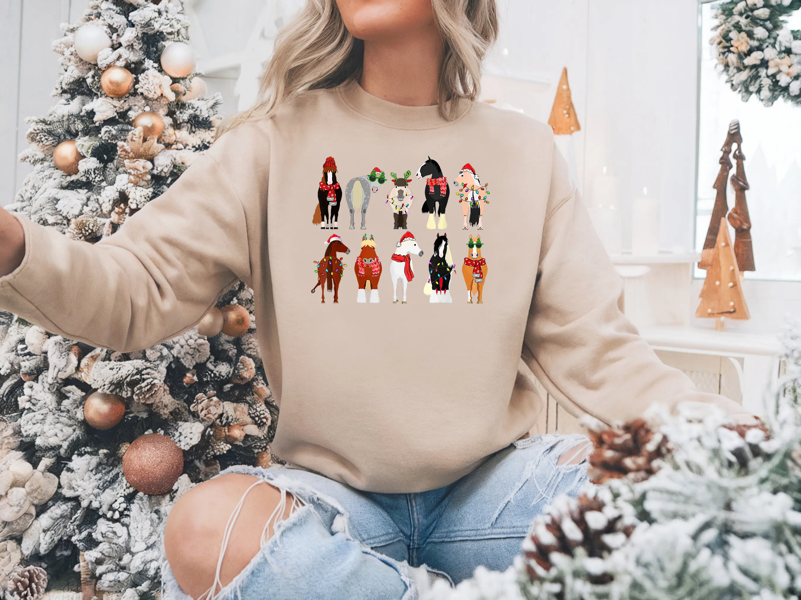 Christmas Horses - Crewneck Sweatshirt