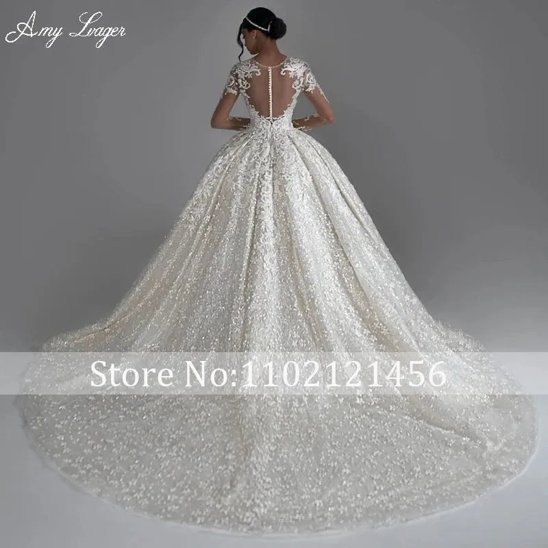 Classic O-Neck Long Sleeve Ball Gown Wedding Dress