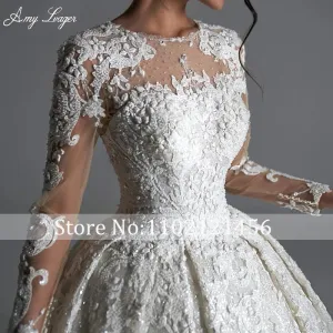 Classic O-Neck Long Sleeve Ball Gown Wedding Dress