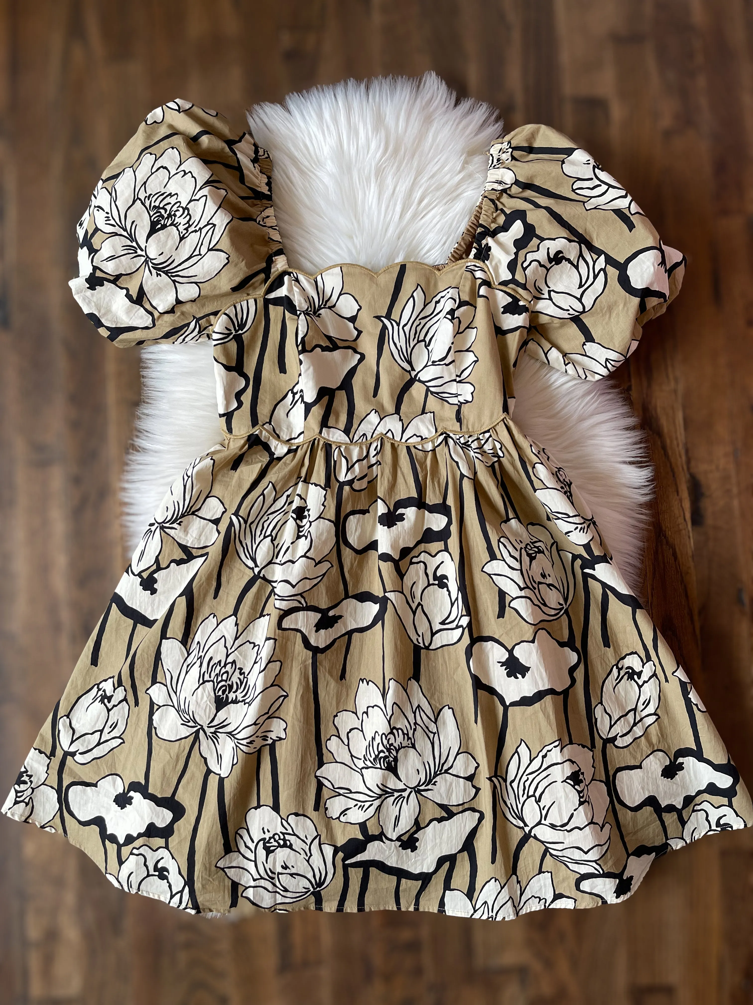 Emily Floral Print Square Neck Cress || Black & Taupe
