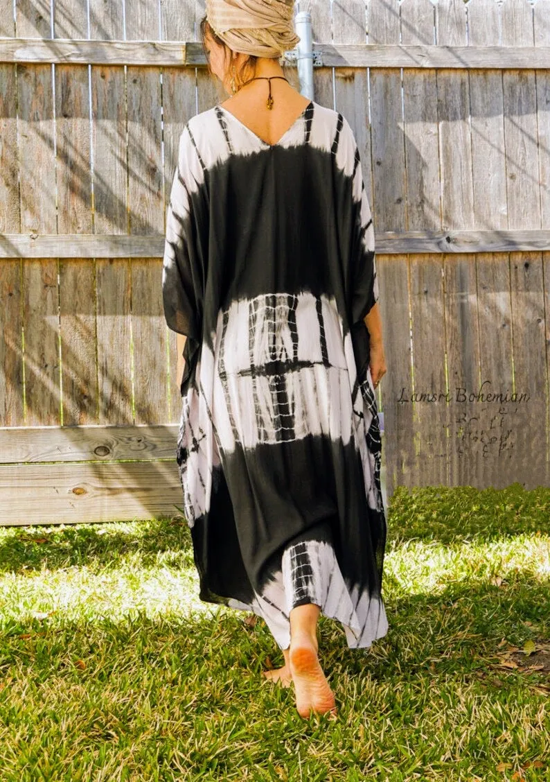 Monochrome Elegance Tie-Dye Kaftan