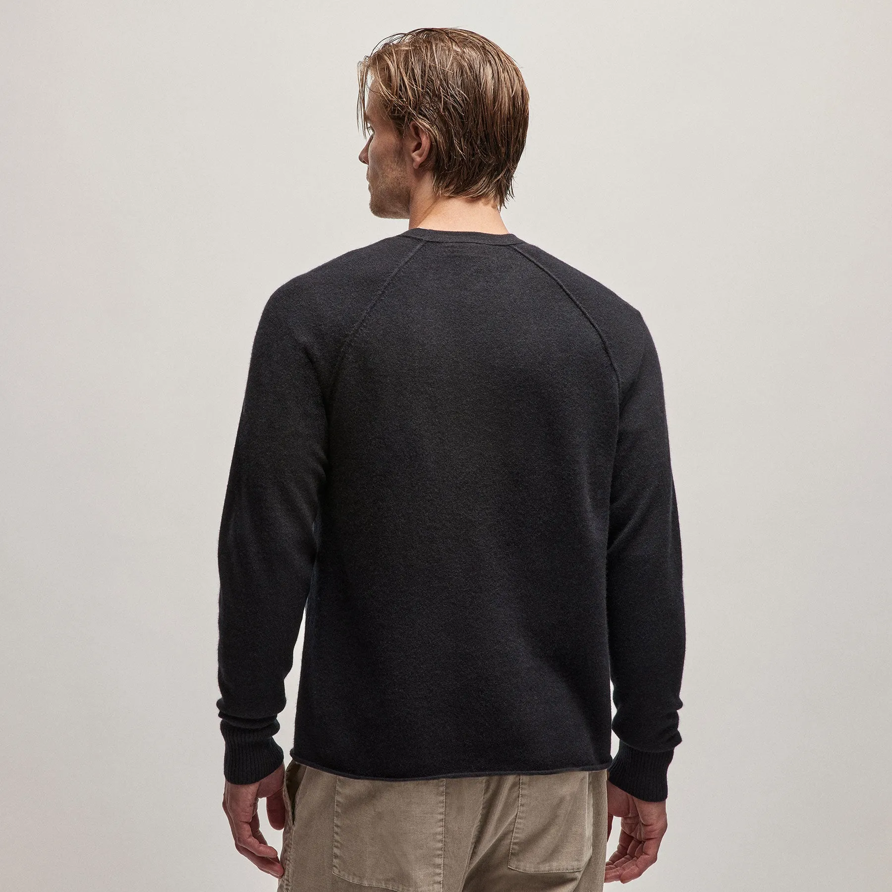 Recycled Cashmere Raglan - Black