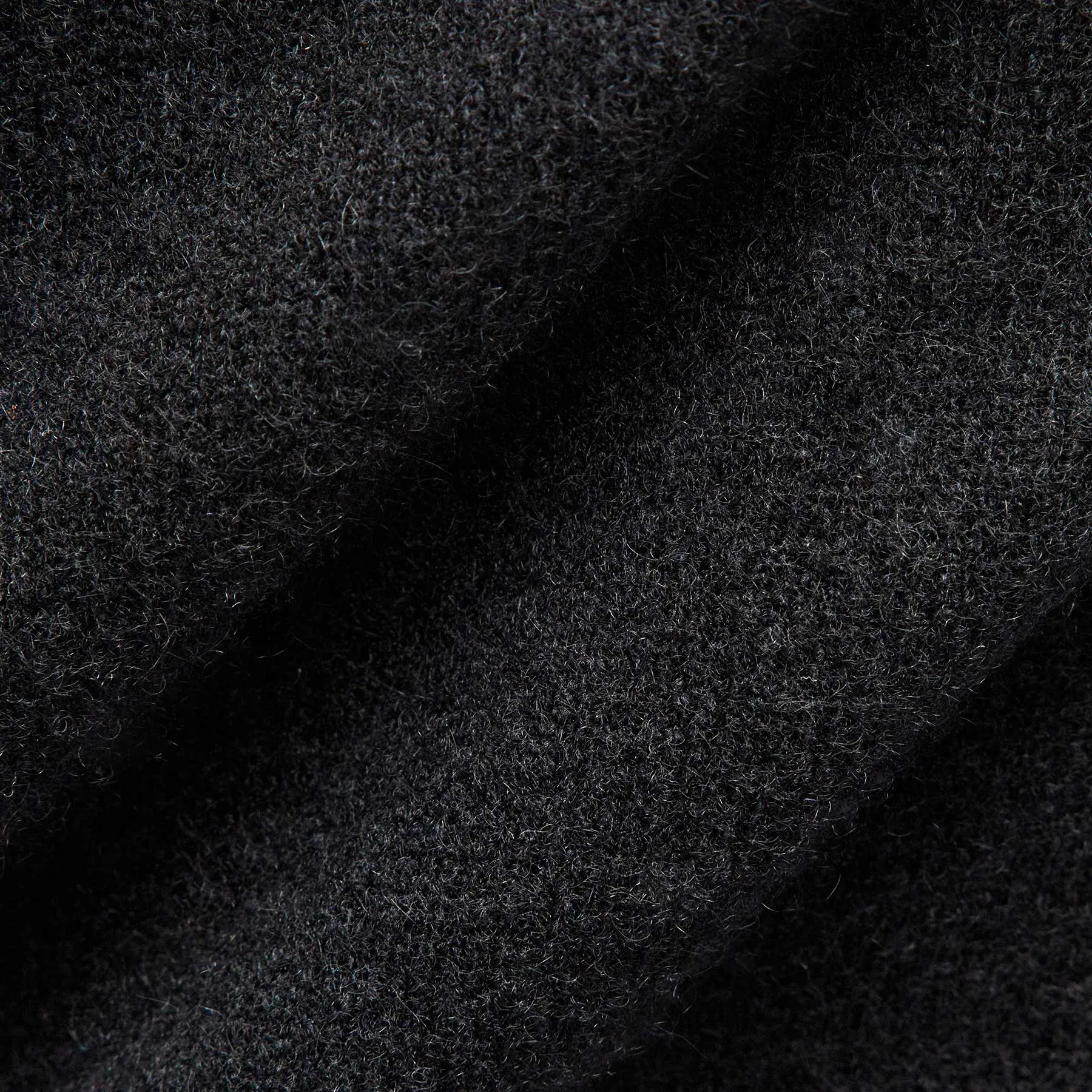 Recycled Cashmere Raglan - Black