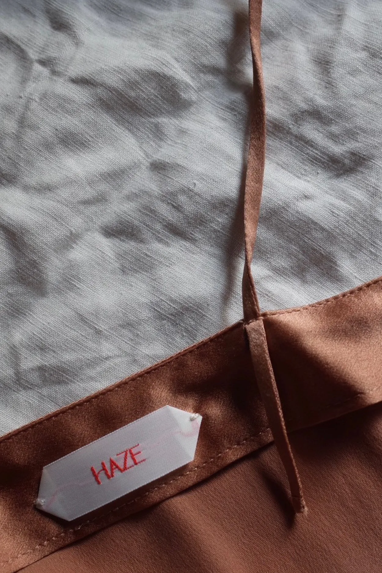 SILK CAMISOLE　BRONZE