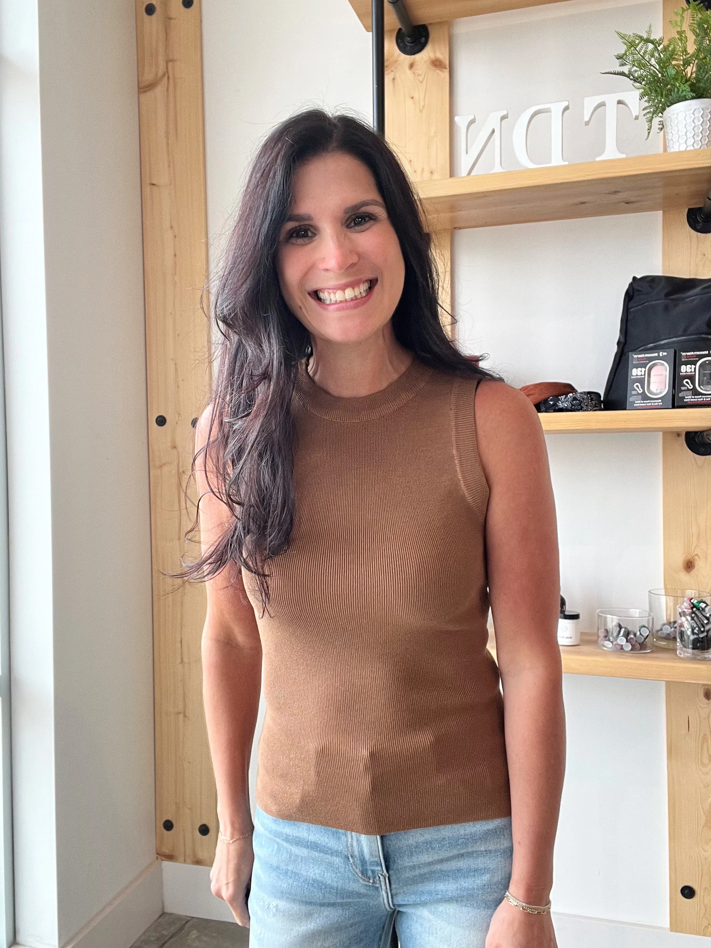 Sleeveless Round Neck Sweater Knit Top in Brown