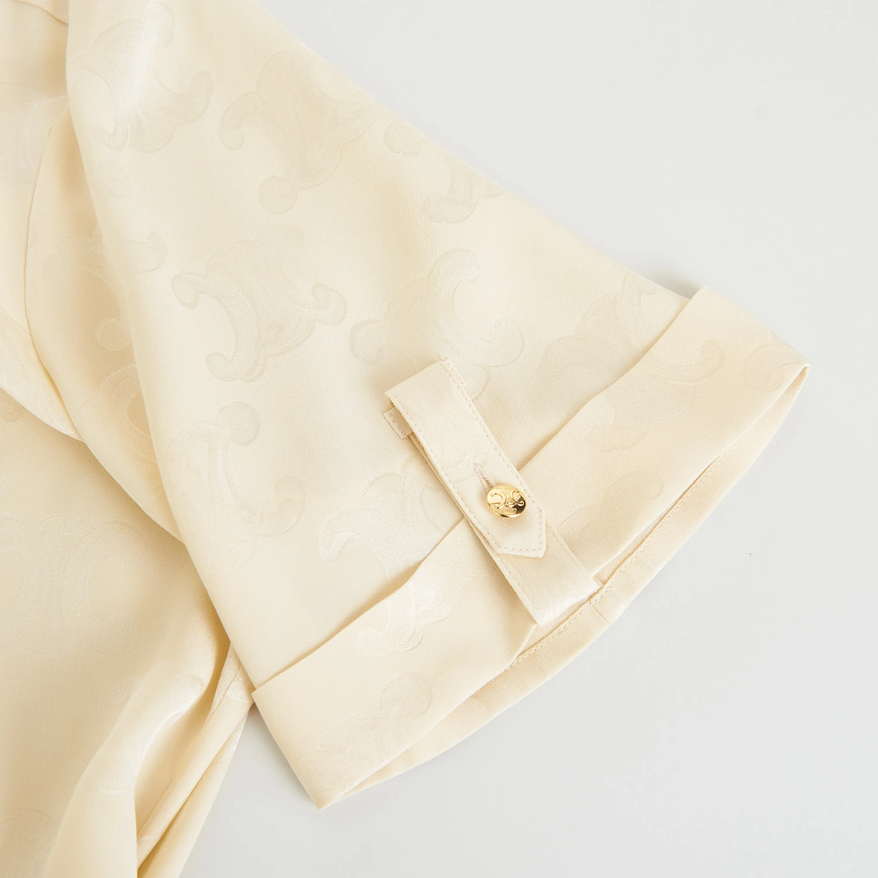 Triomphe Blouse In Crème Shiny Matte Silk