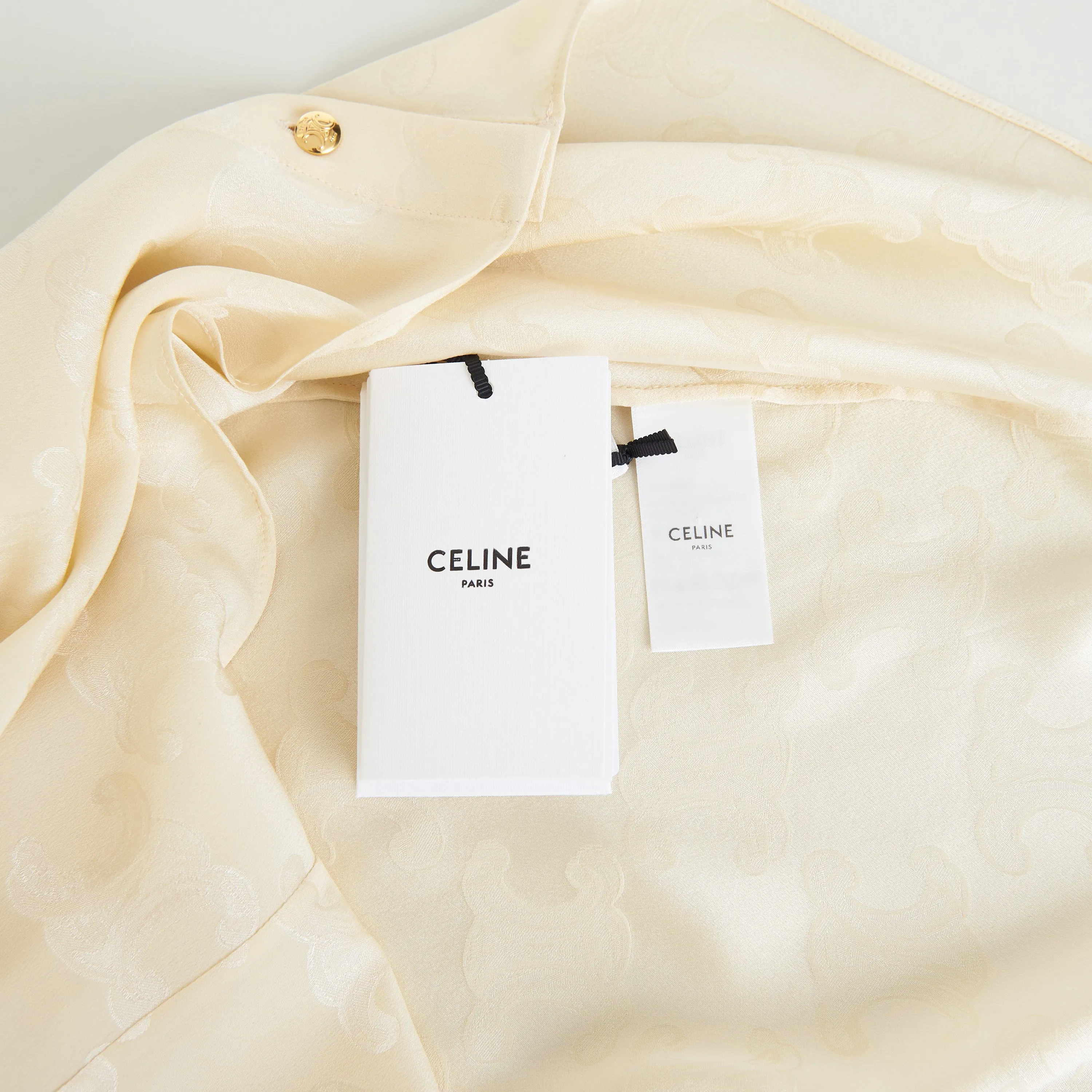 Triomphe Blouse In Crème Shiny Matte Silk
