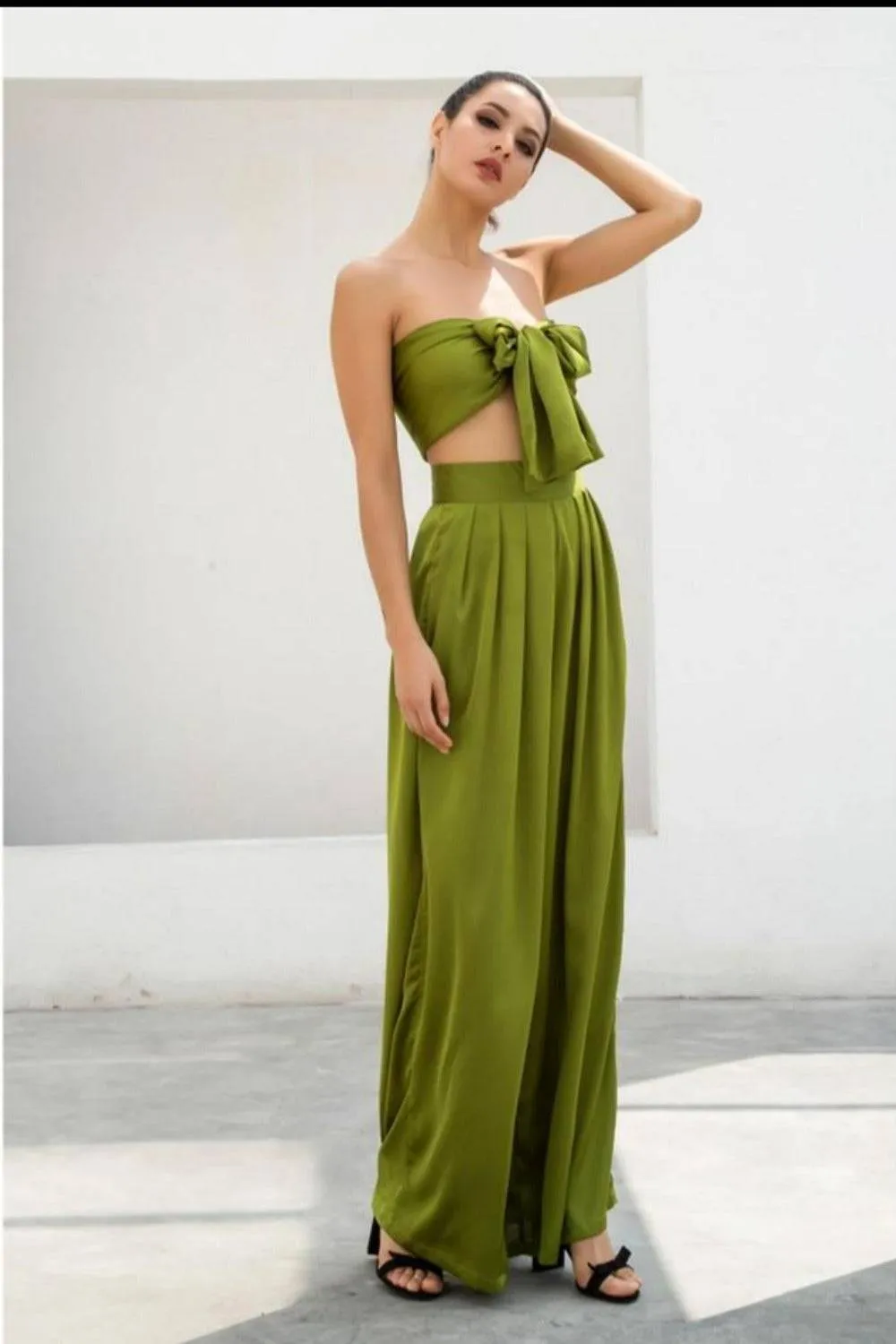 Two-Piece Silky Strapless Tie Front High Waist Wide Leg Pants Set - Green